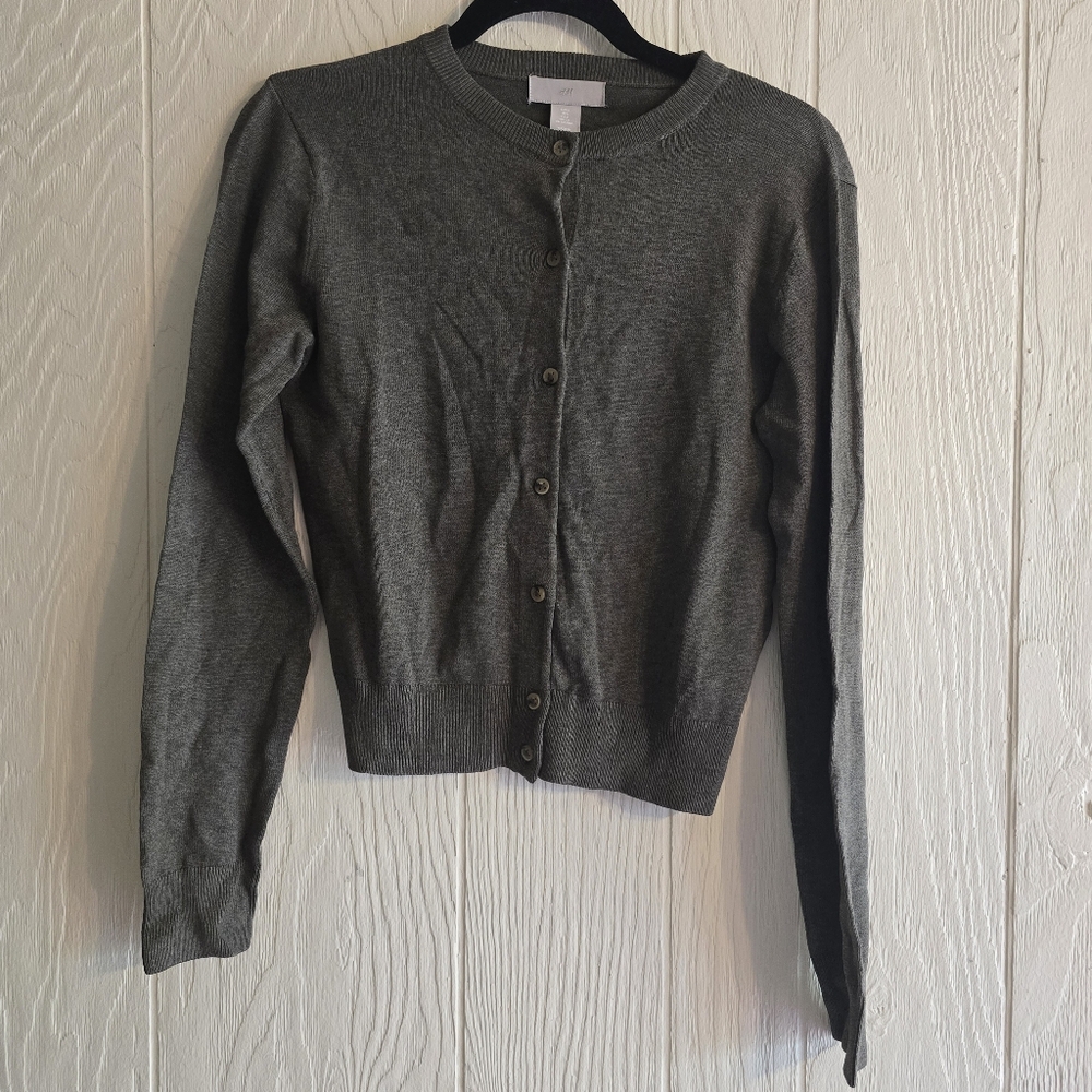 NWT H&M Sweater Sz S